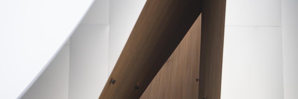 Header_DuBois et fils_Gebäude Holz