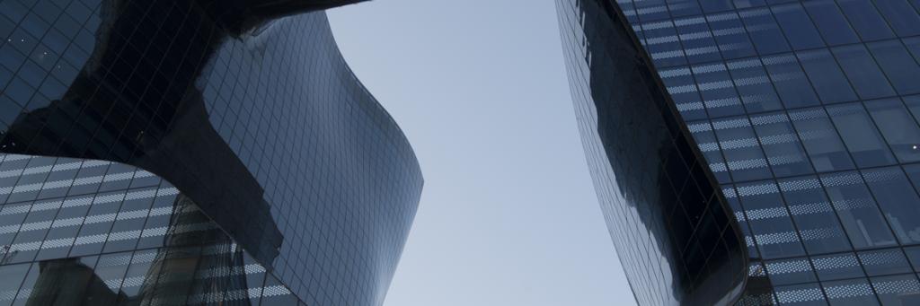 Header DuBois et fils_Himmel_Gebäude