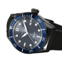 DBF007-11 mit historischem Schweizer Uhrwerk, verbunden mit einer Blockchain. Das Saphirglas sorgt für besondere Lichteffekte. Die Facette ist nicht bombiert, sondern seitlich in Handarbeit geschliffen. Drehring in Kobaltblau, Zifferblatt in "metallic" blau.  